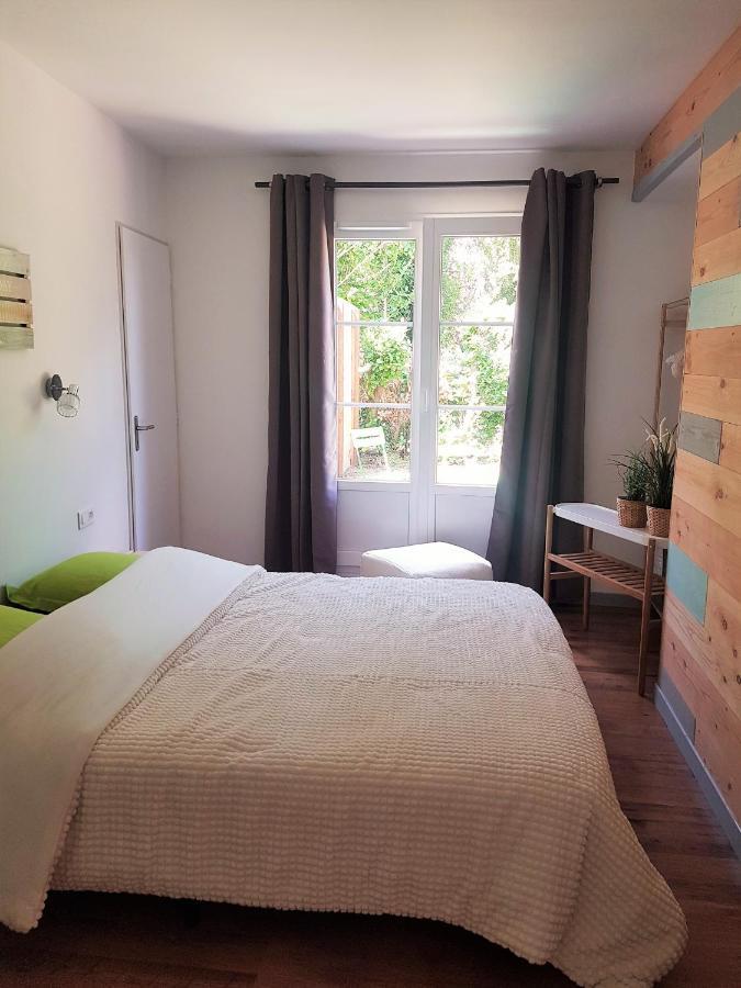 Agathe Et Titi Bed & Breakfast Marigny-les-Reullee Exterior photo