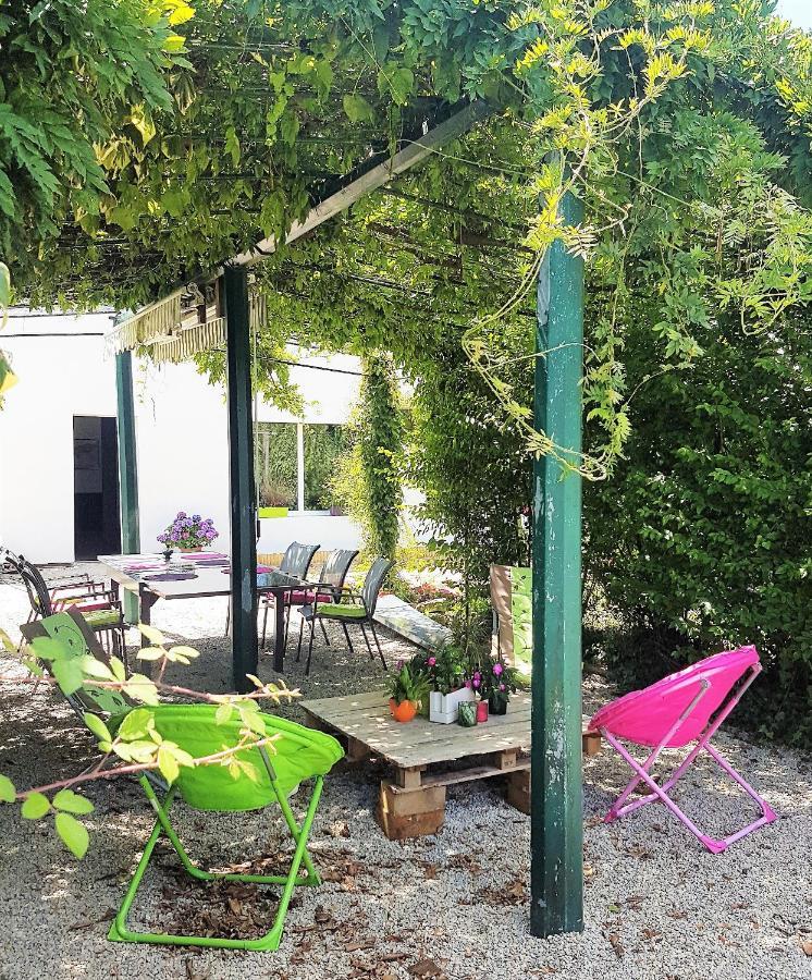 Agathe Et Titi Bed & Breakfast Marigny-les-Reullee Exterior photo